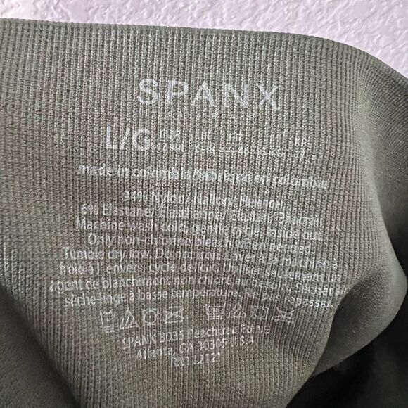 Spanx Womens Look At Me Now Seamless Leggings Green Camo Stretch‎ Pull On Large - Picture 5 of 6
